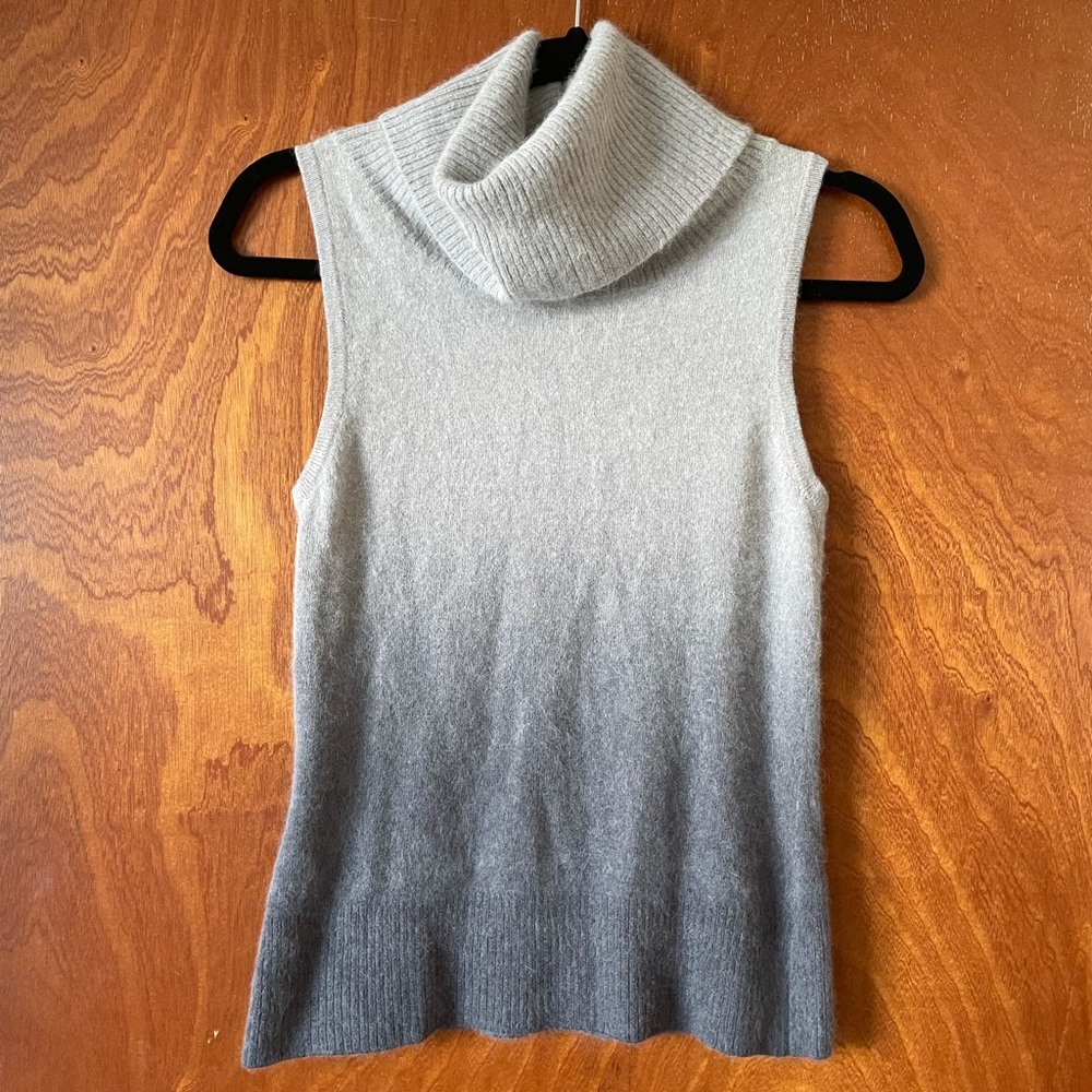 Ombré turtleneck tank